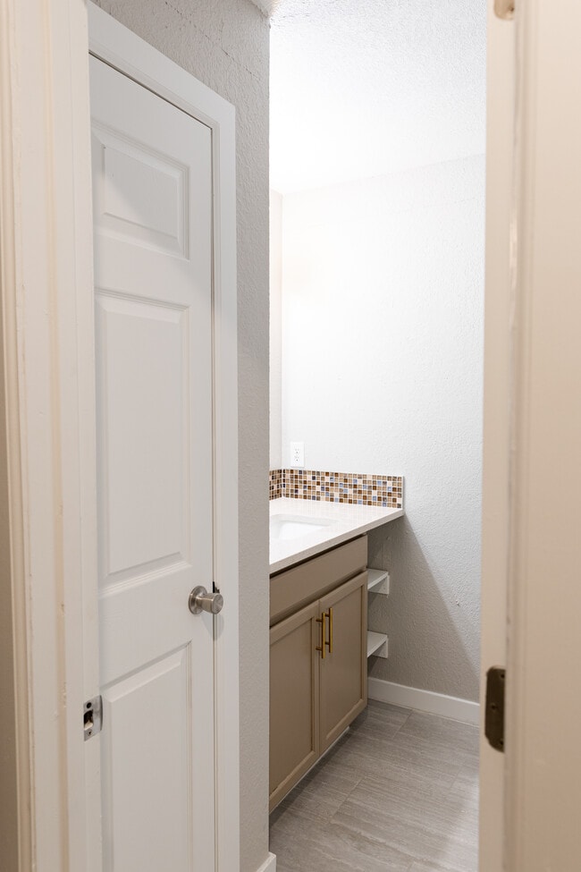 Building Photo - 101 NW K St