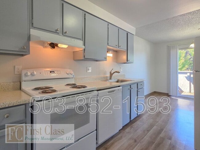 Building Photo - 1320 NE 186th Ave