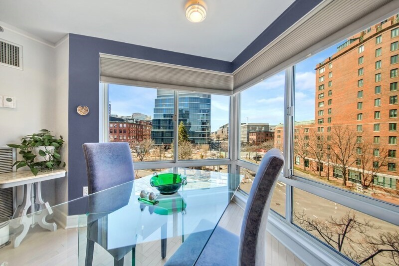 Building Photo - 83 Cambridge Pkwy