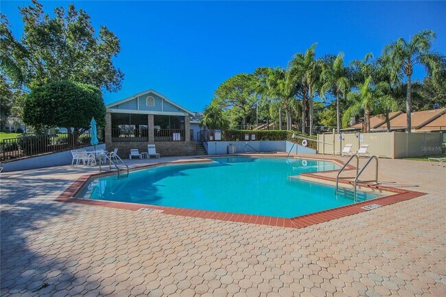 Building Photo - 2582 Bentley Dr
