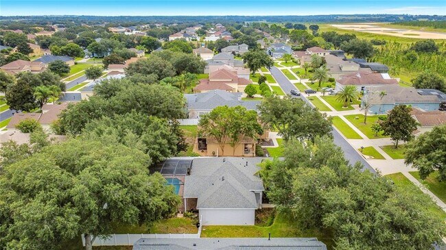 Building Photo - 2947 Majestic Isle Dr