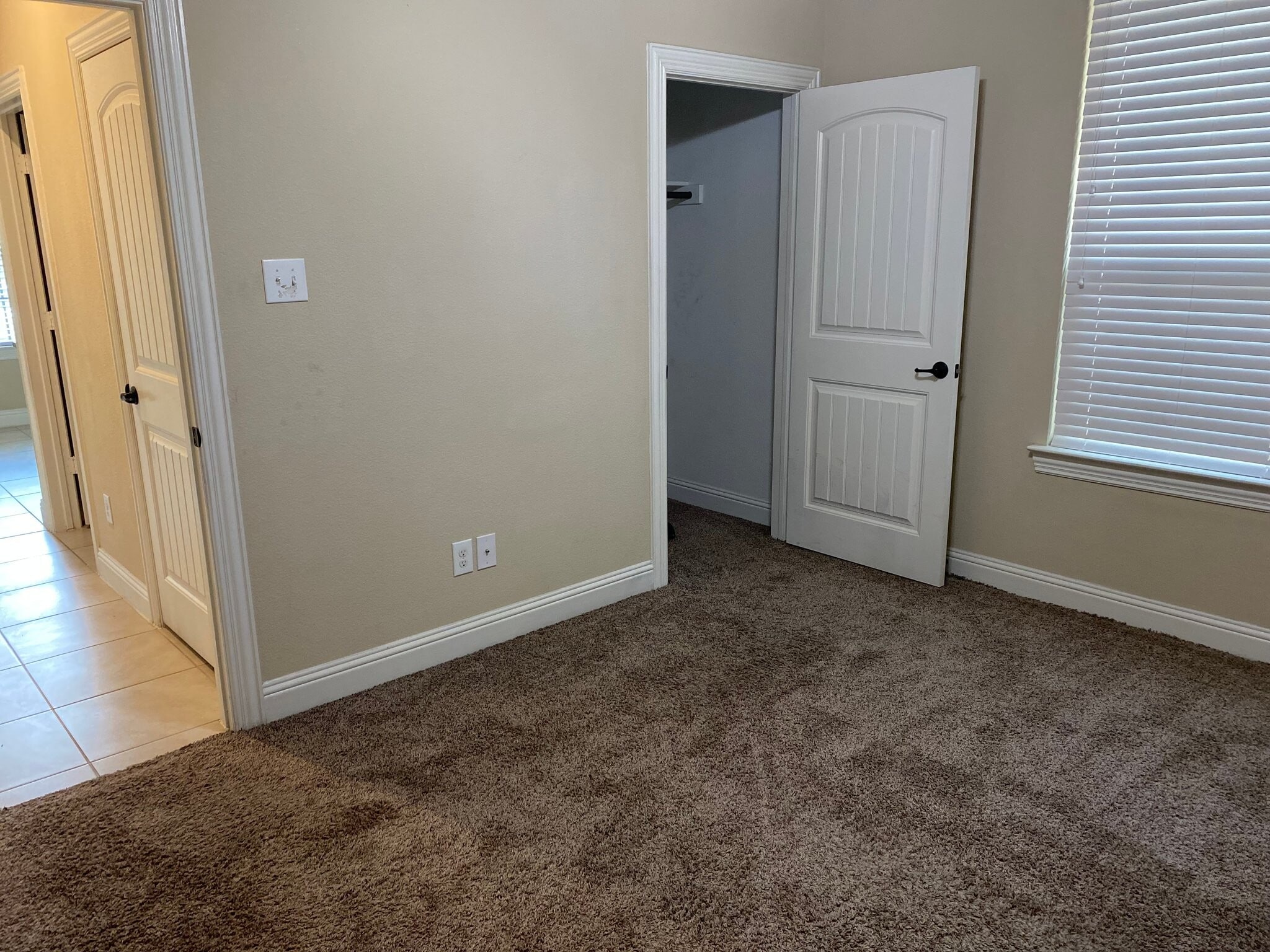 Building Photo - 10508 Fort Davis Pl