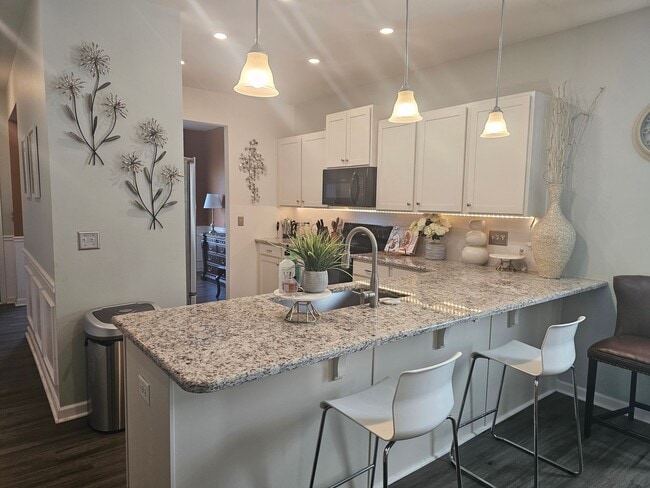 Building Photo - 514 Lionheart Ln