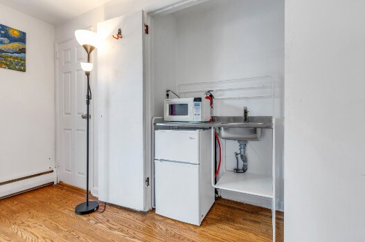 Building Photo - 1 Netherwood Dr