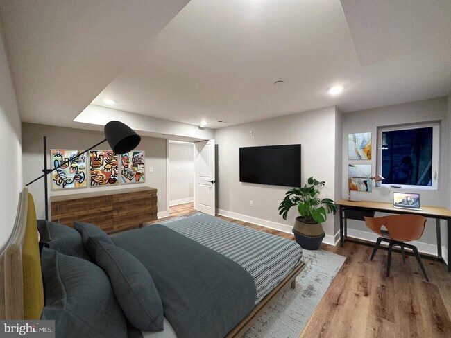 Building Photo - 1722 Master St