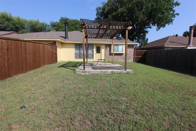 Building Photo - 728 Middle Cove Dr