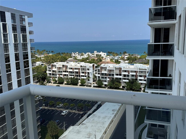 Building Photo - 3015 N Ocean Blvd