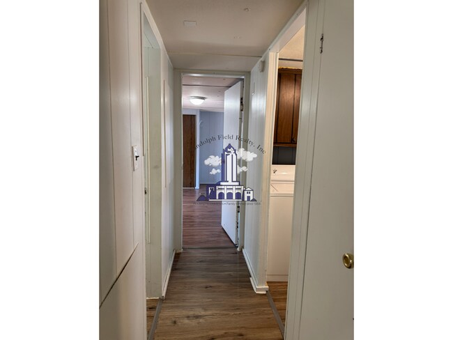 Building Photo - Welcome home to 8509 Northmont!