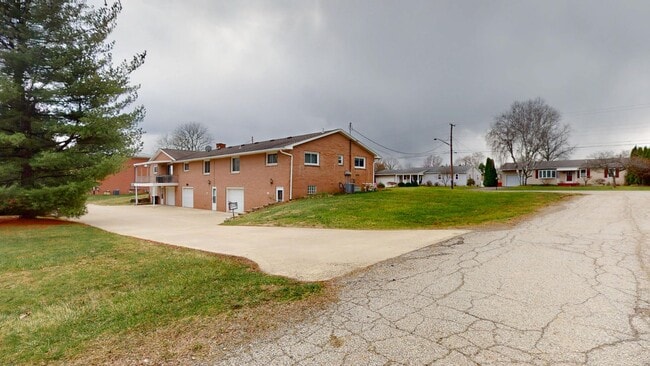 Building Photo - Madison School's- 2 Bedroom Brick Ranch with Garage!