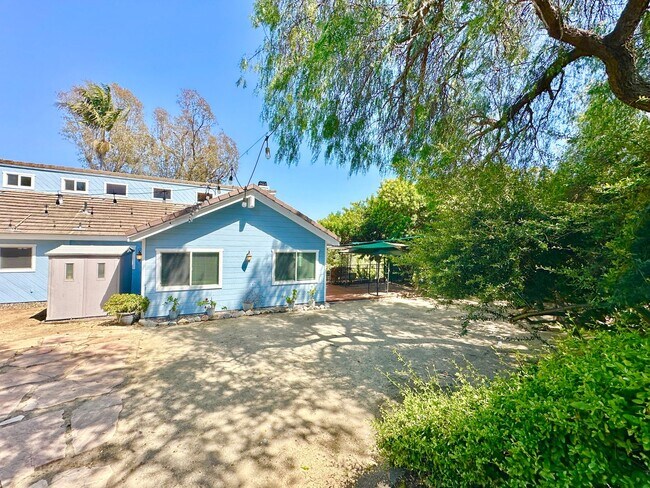 Building Photo - Beautiful Home, in Quiet Country Setting, Large, Private, Fenced Yard Space, with Landscaper Incl...
