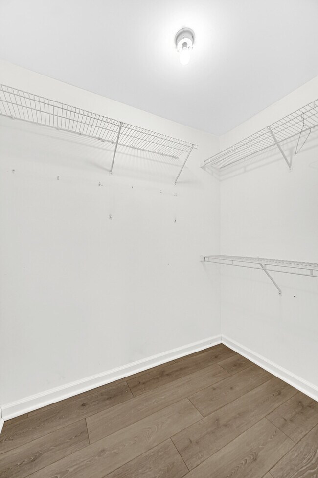 Building Photo - 12 Aberdeen Ct