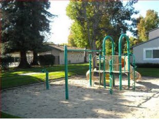 Building Photo - 513 Blueberry Terrace