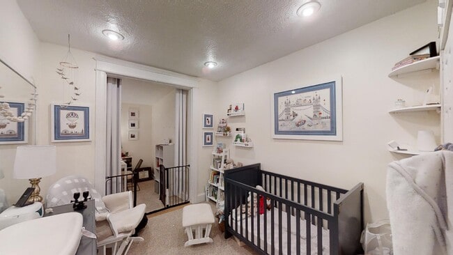 Building Photo - 1718 D St SE