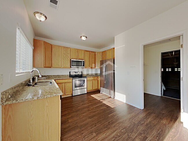 Building Photo - 1182 S Fultondale Cir