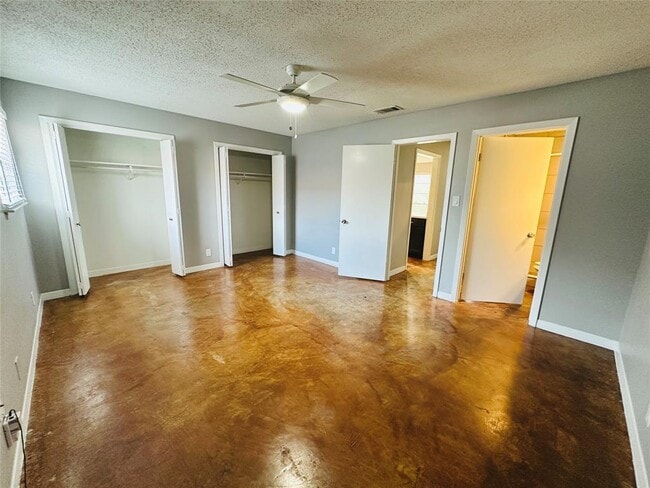 Building Photo - 3416 Willowrun Dr