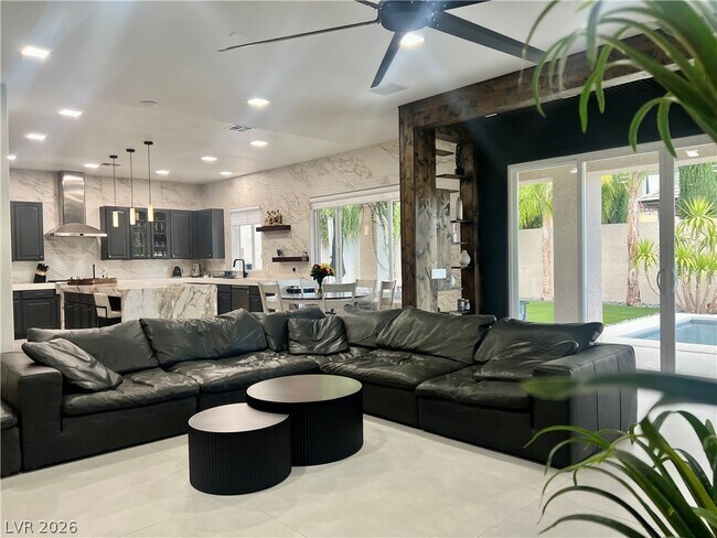 Building Photo - 11544 Bohemian Forest Ave