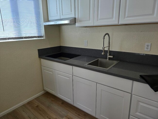 Building Photo - 9856 San Felipe Rd