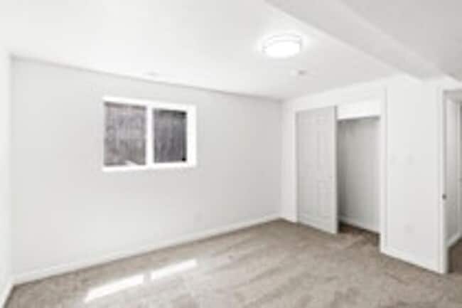 Building Photo - 1630 Ridgemark Dr
