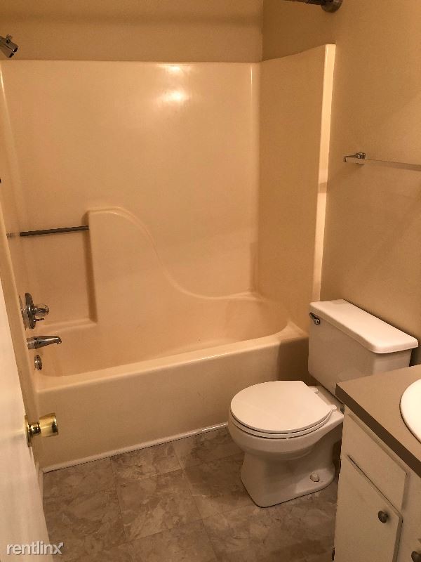 Building Photo - 2 br, 2 bath Condo - 2108 Tiffany Drive