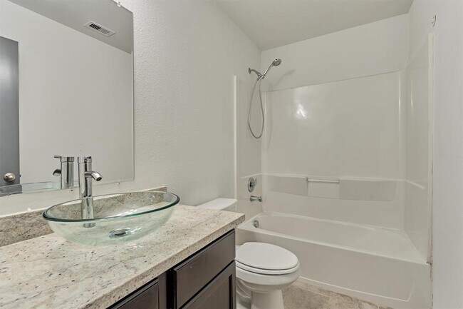 Building Photo - 2211 Treasure Mountain Dr