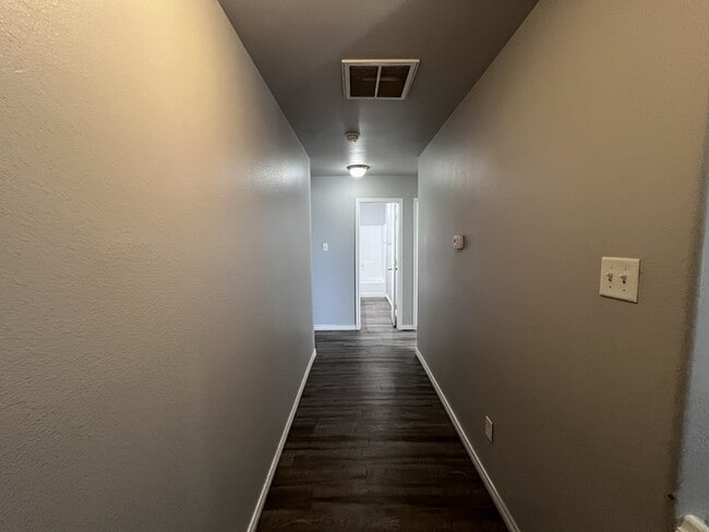 Building Photo - 3416 Itasca St