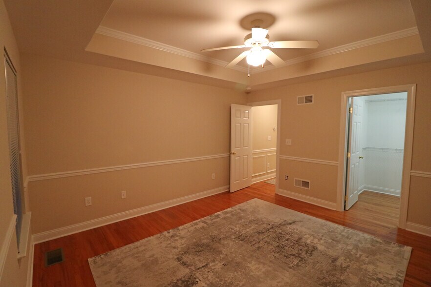 Building Photo - 1810 Merlot Dr