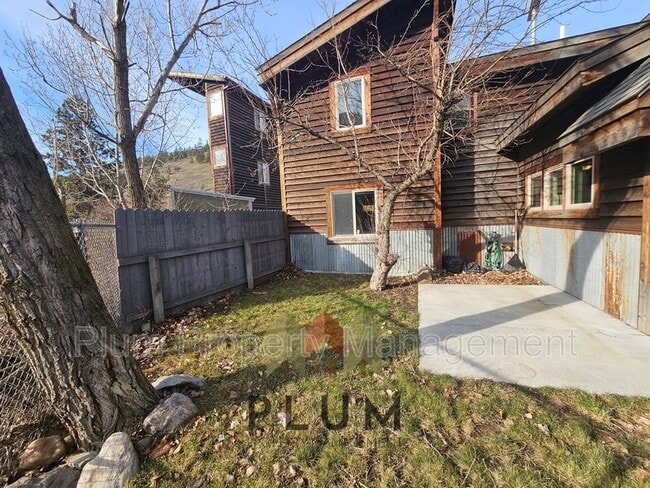 Building Photo - 131 Speedway Ave