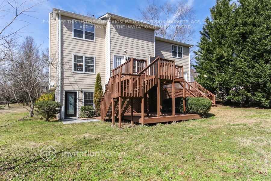 Building Photo - 840 Old Spring Way NE