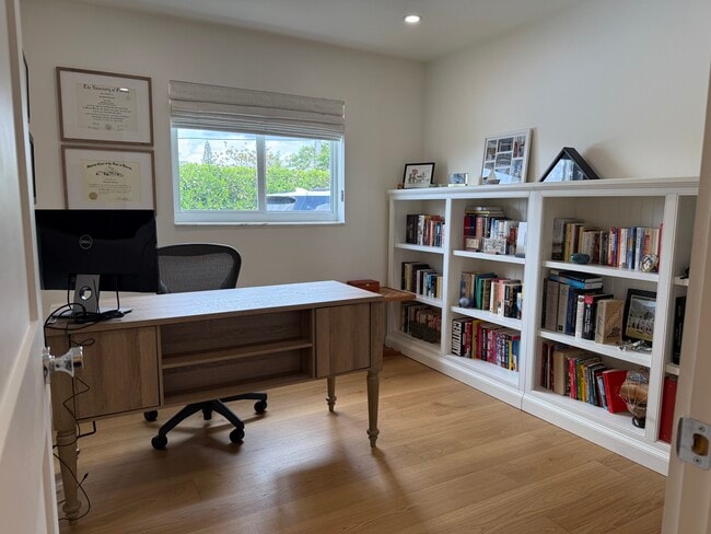 Building Photo - 12275 Quail Roost Dr