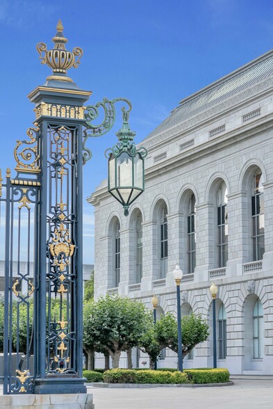 Building Photo - 555 Fulton St