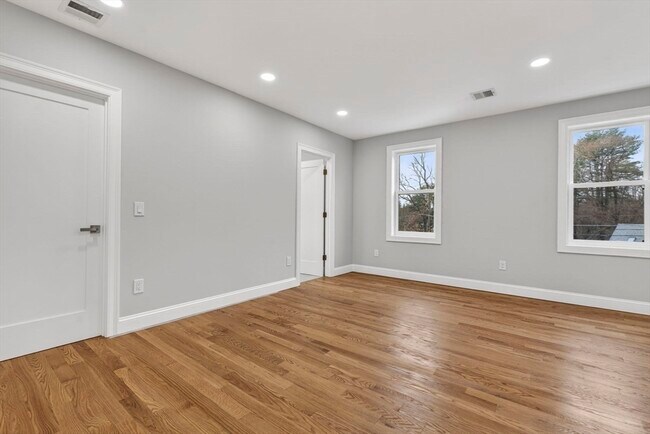 Building Photo - 72 Westboro Rd