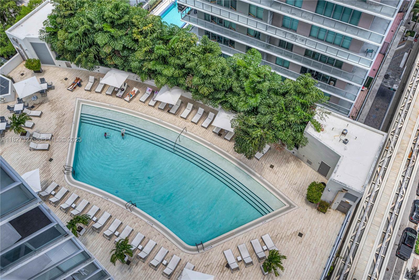 Building Photo - 1100 S Miami Ave