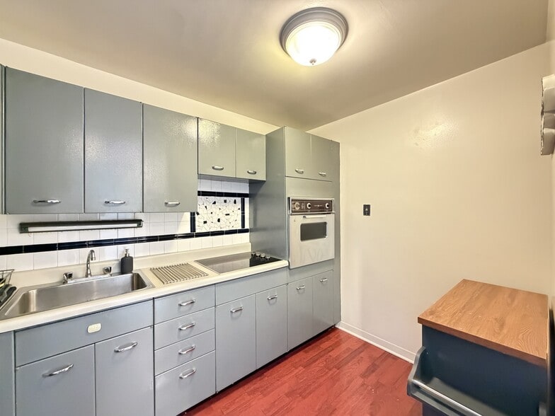 Building Photo - 4800 S Chicago Beach Dr