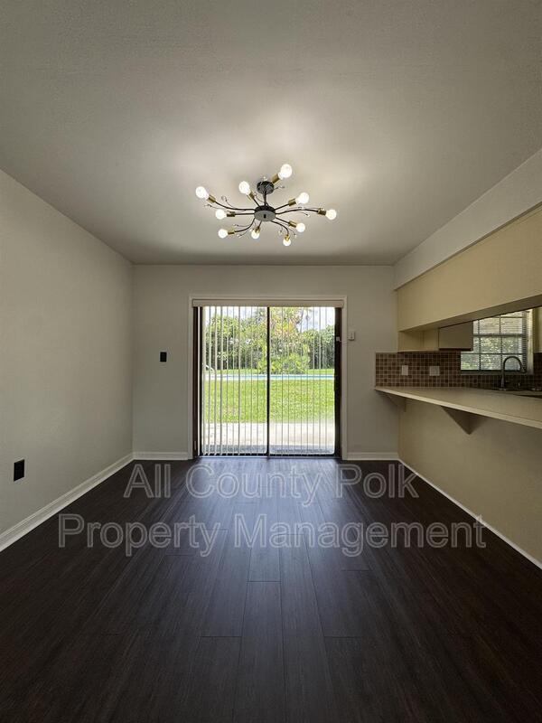 Building Photo - 8601 Sunnydale Ln