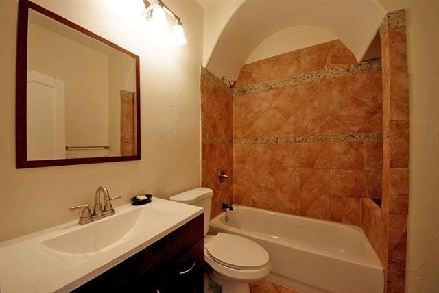 Building Photo - 5423 Bonita Ave