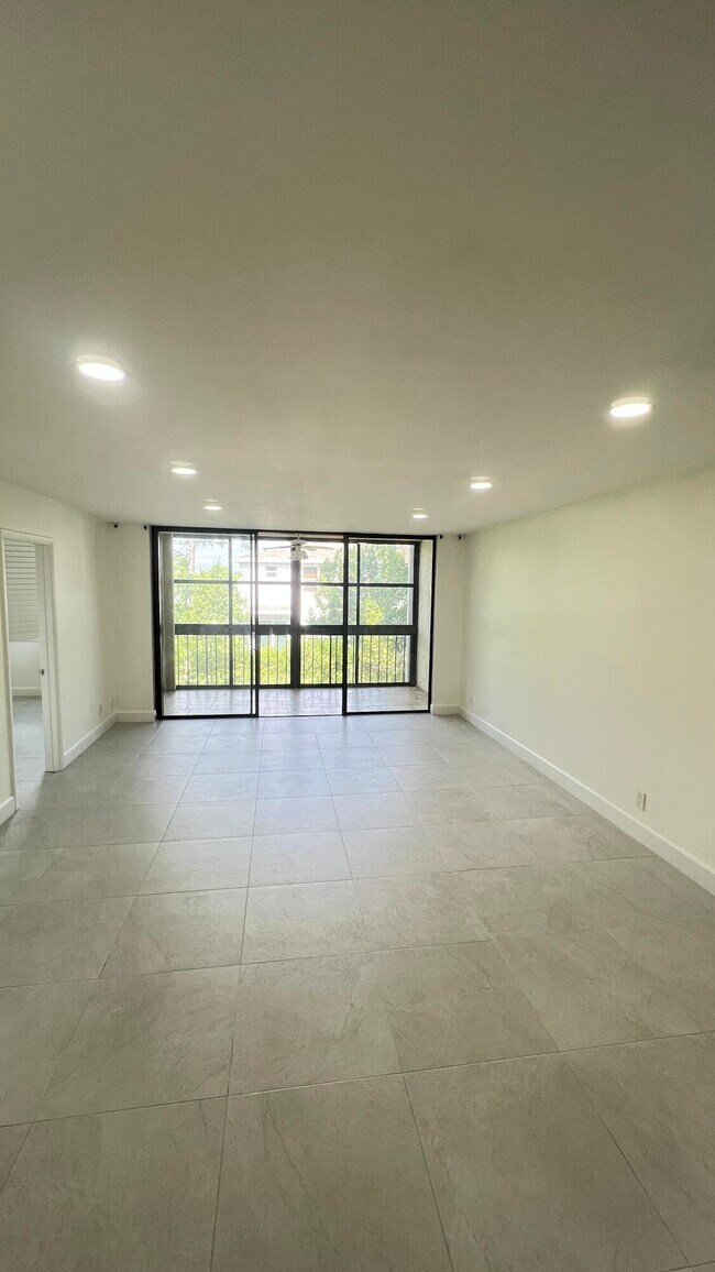 Building Photo - 4381 Trevi Ct