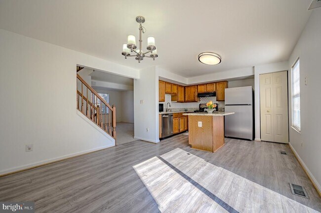 Building Photo - 12921 Freestone Ct