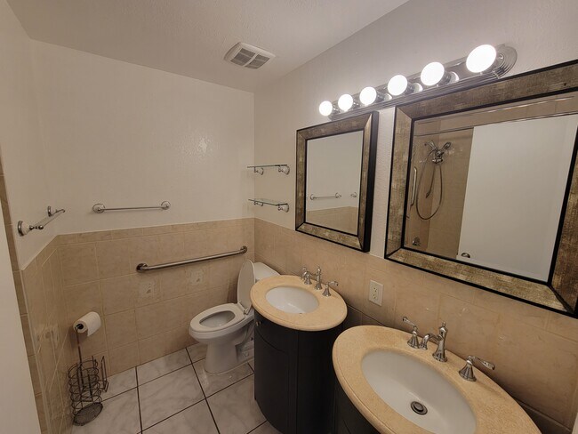 Building Photo - 9831 NW 53rd Ct