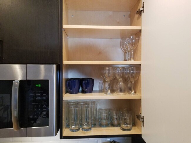 Building Photo - 248 Market St