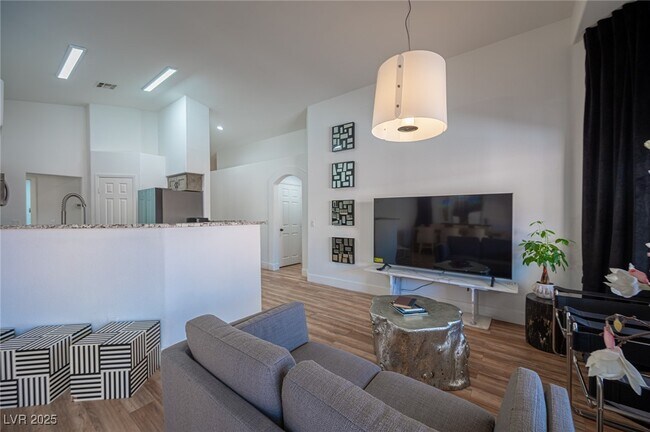 Building Photo - 5312 Bright Sky Ct