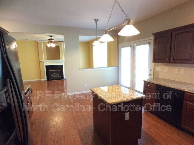 Building Photo - 3904 Luthers Rock Ct