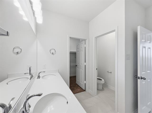 Building Photo - 663 Saxony Dr