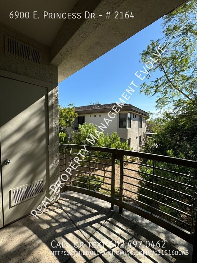 Building Photo - Move-in Ready Scottsdale Condo!