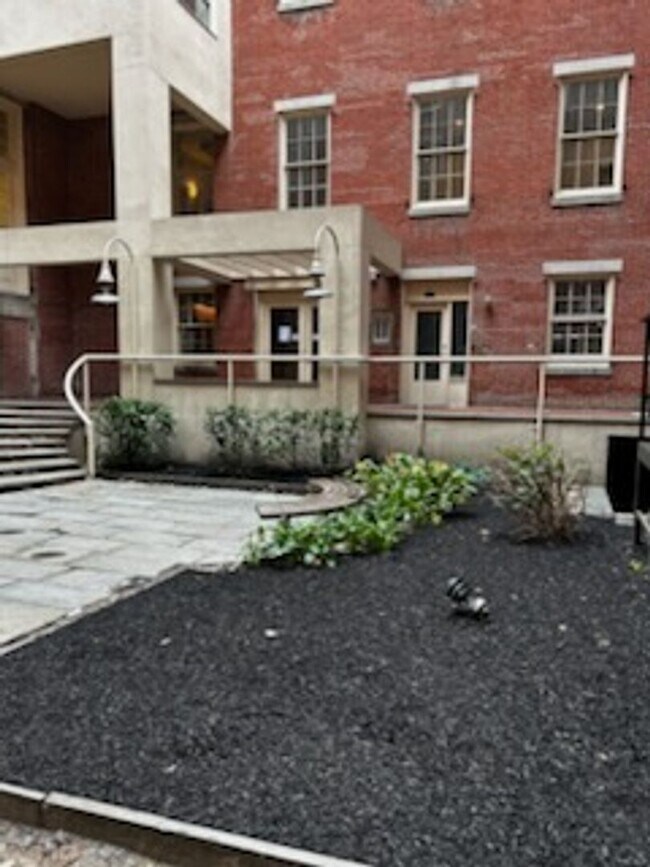 Building Photo - Welcome to Urban Elegance in the Heart of Historic Old City, Philadelphia