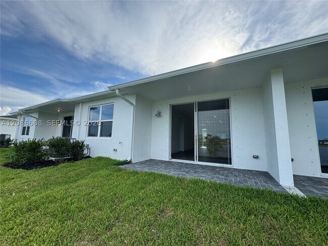 Building Photo - 3568 Spanish Cedar Pl