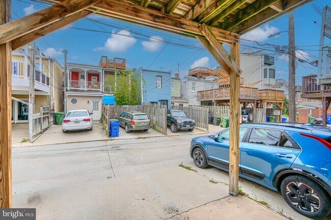 Building Photo - 1419 Battery Ave