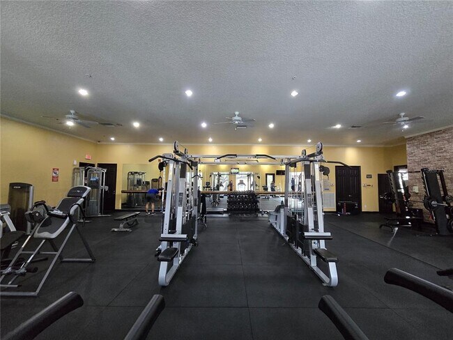 Building Photo - 1910 E Palm Ave