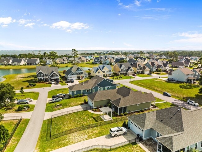 Building Photo - 202 Seagrass Wy