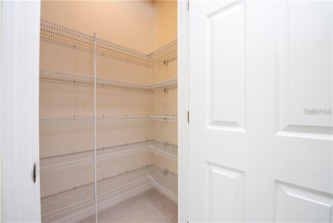 Building Photo - 2400 Avian Loop