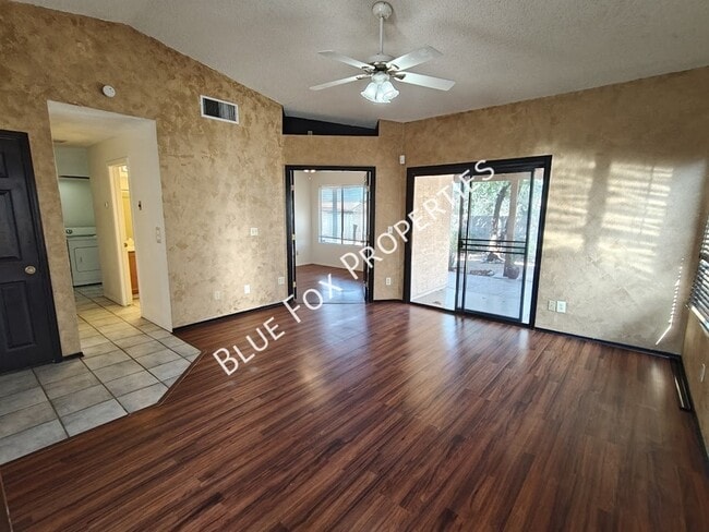 Building Photo - 9073 N Tiger Eye Way